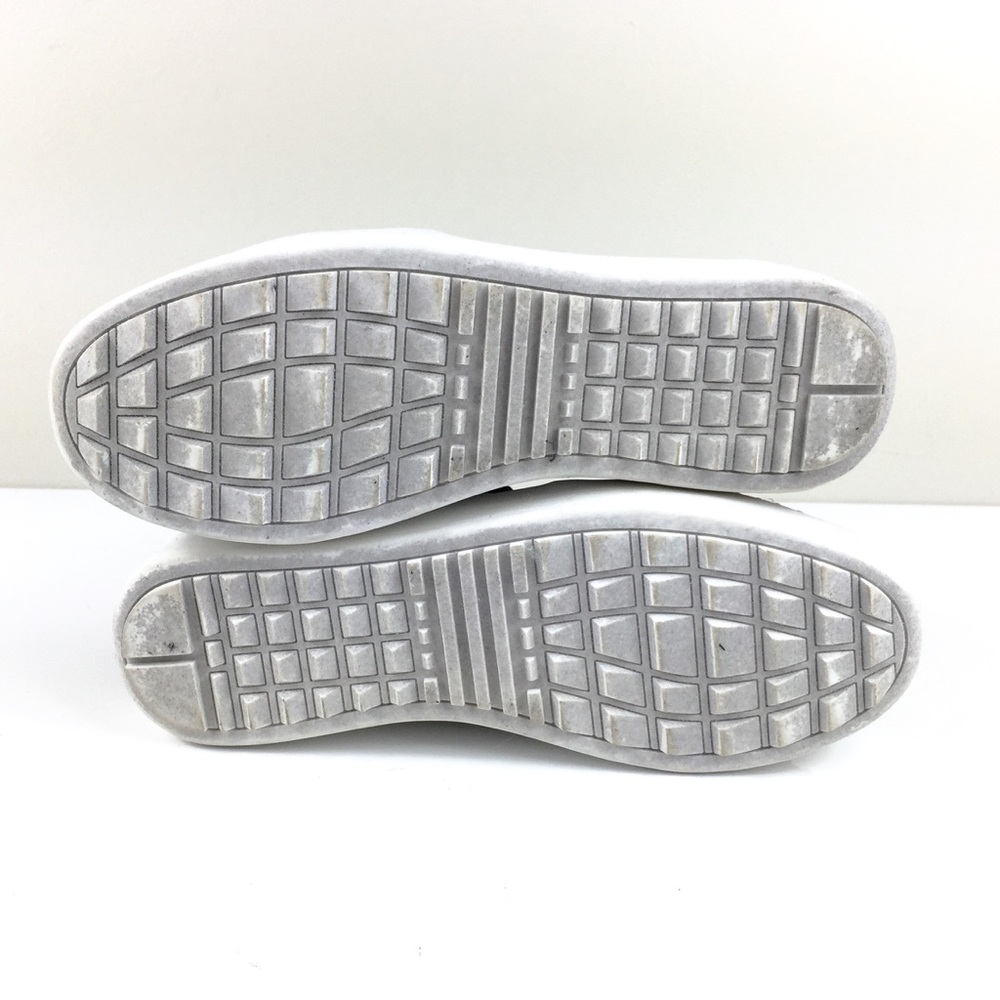 SALE🔥STEVE MADDEN SMASH SLIP ON SNEAKERS🆕 - Picture 6 of 6